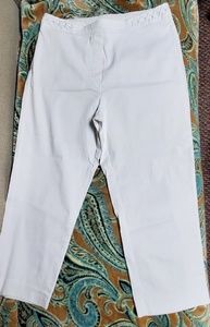 White dress cropped pants